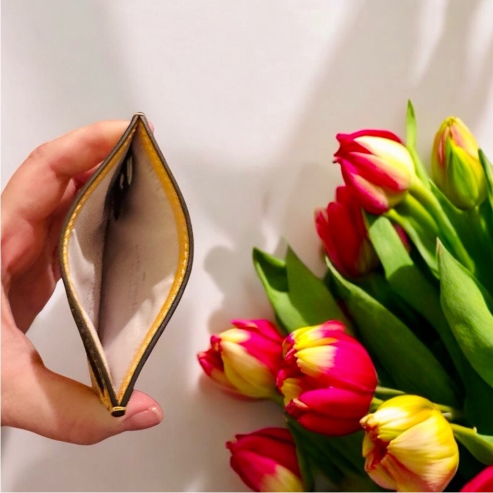 KATE SPADE Madison Daffodil Yellow Card Holder in Saffiano Leather Gold Hardware - Picture 6 of 8